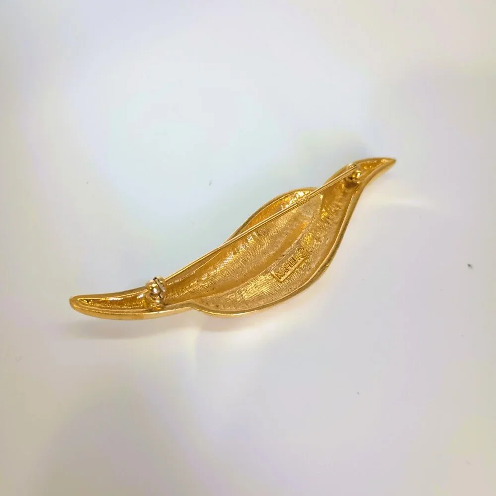 Napier Gold Tone Wave Brooch  Women's Asymmetrical Pin Jewelry